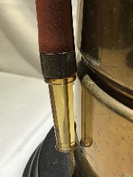 561997