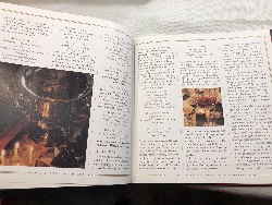 562334