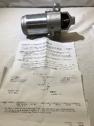 562418