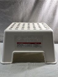 562443