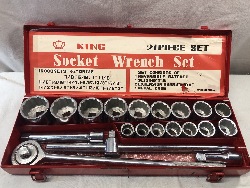 562752