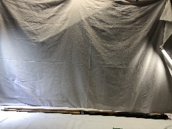 562806