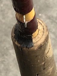 562830