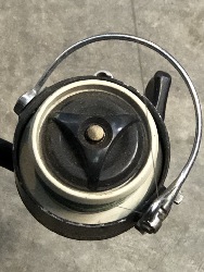 562831
