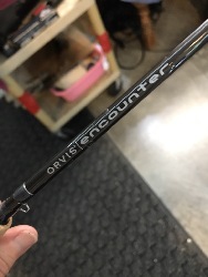 562845