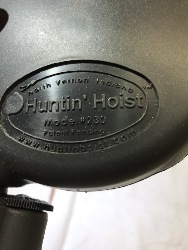 562898