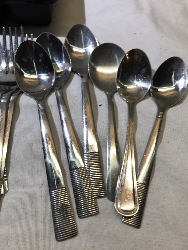 562955