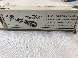 563807