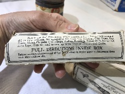 563809