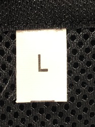 563944