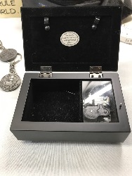 564096
