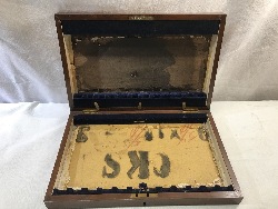 564129