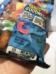 564362