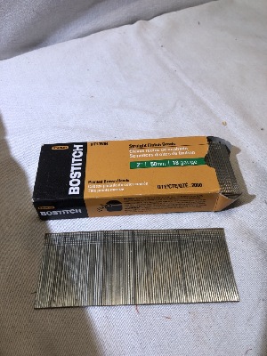564738