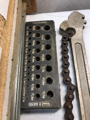 564751