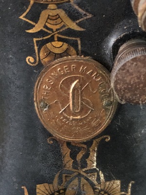 564880