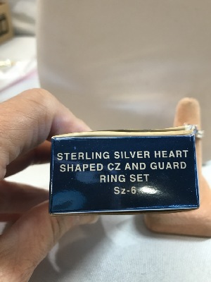 565211