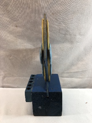 565492