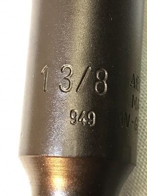 565782