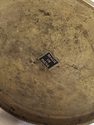 565838
