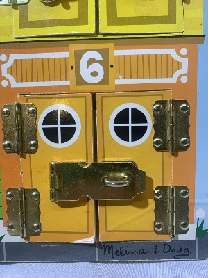 566007