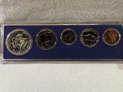 566107