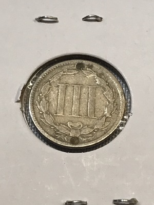 566142