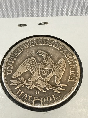 566170