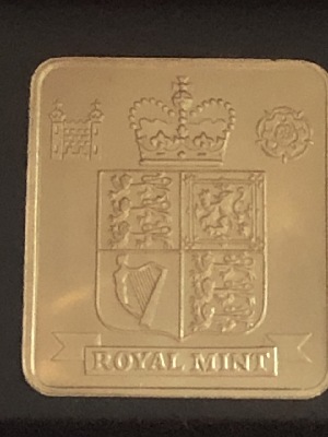 566184