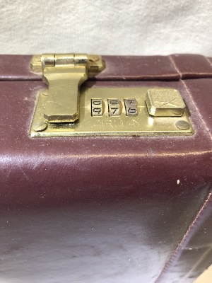 566452