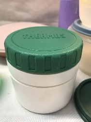 564592