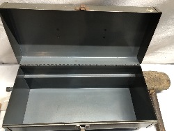 564677