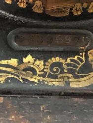 564879