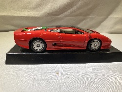 565401
