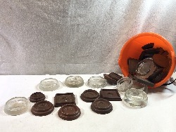 565877