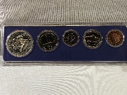 566107