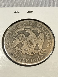 566161