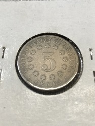 566179