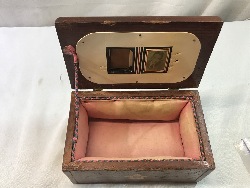 566331