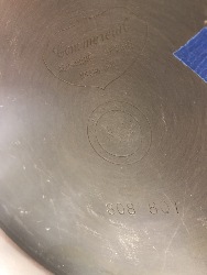 566399