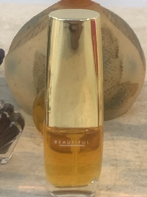 563154