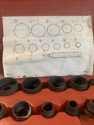 567311