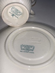 560677