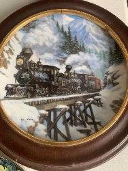 560692