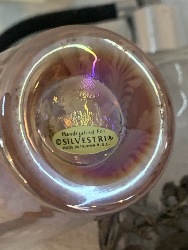 563608