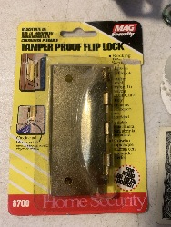 568425