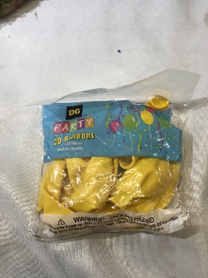 566907