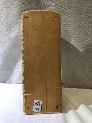 567636