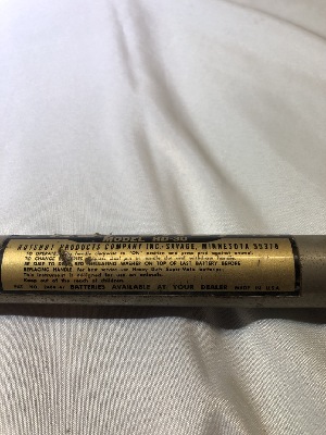 567661