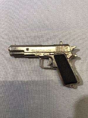 567765